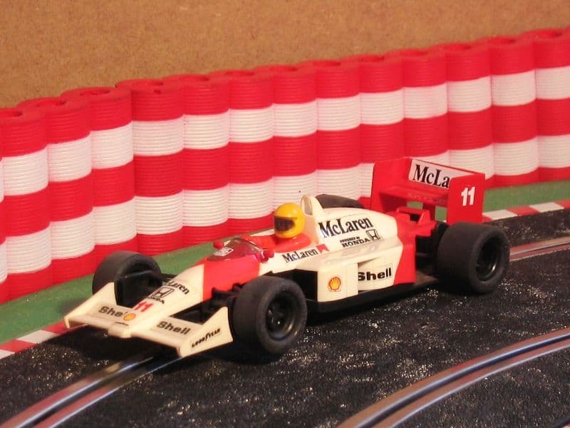 Mc Laren F-1