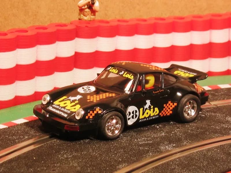 Porsche 911 Lois
