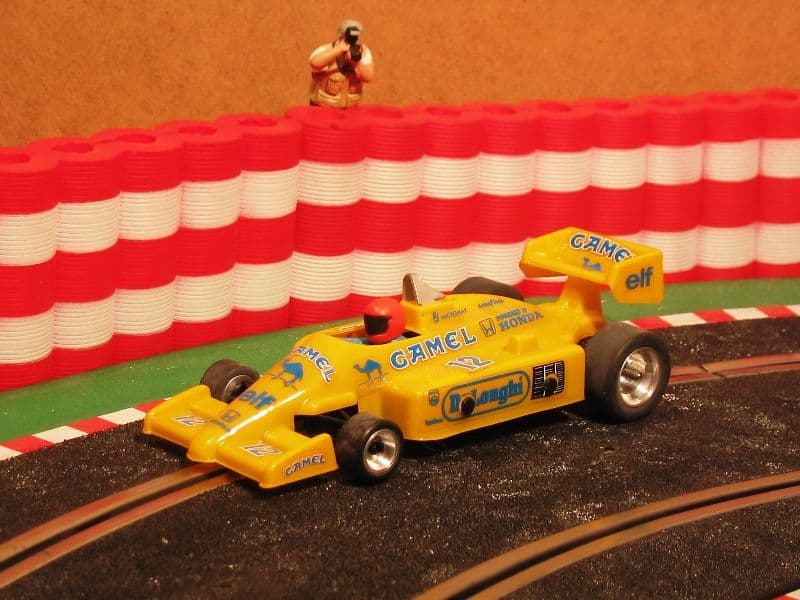 Lotus 99T F-1