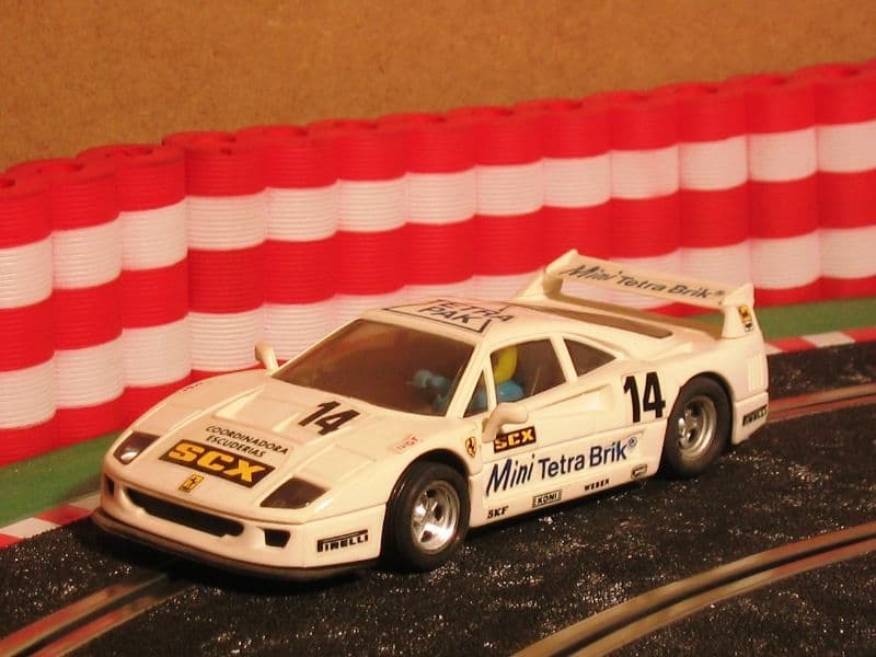 Ferrari F-40 Tetra-Pack SCX