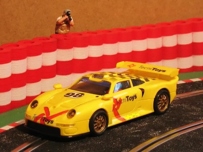 Porsche 911 GT1 TecniToys