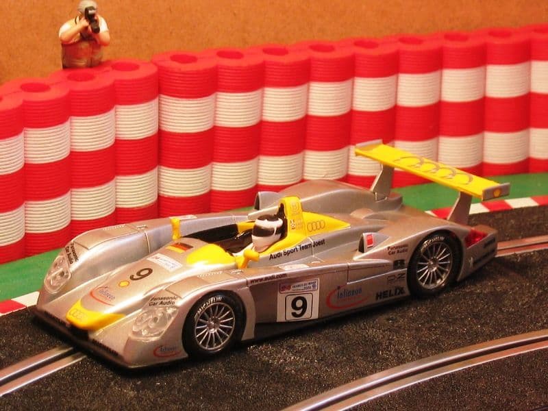 Audi R8 2º Le Mans 2000
