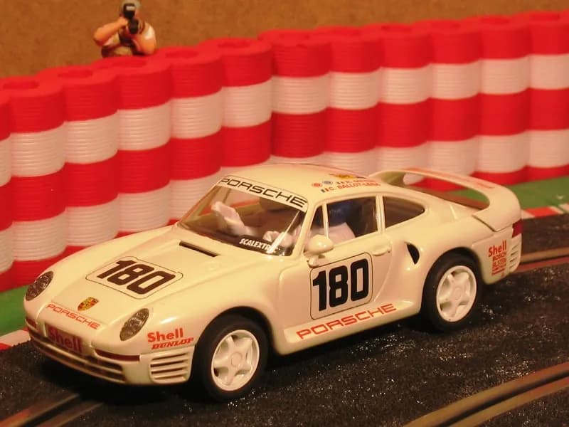 Porsche 961