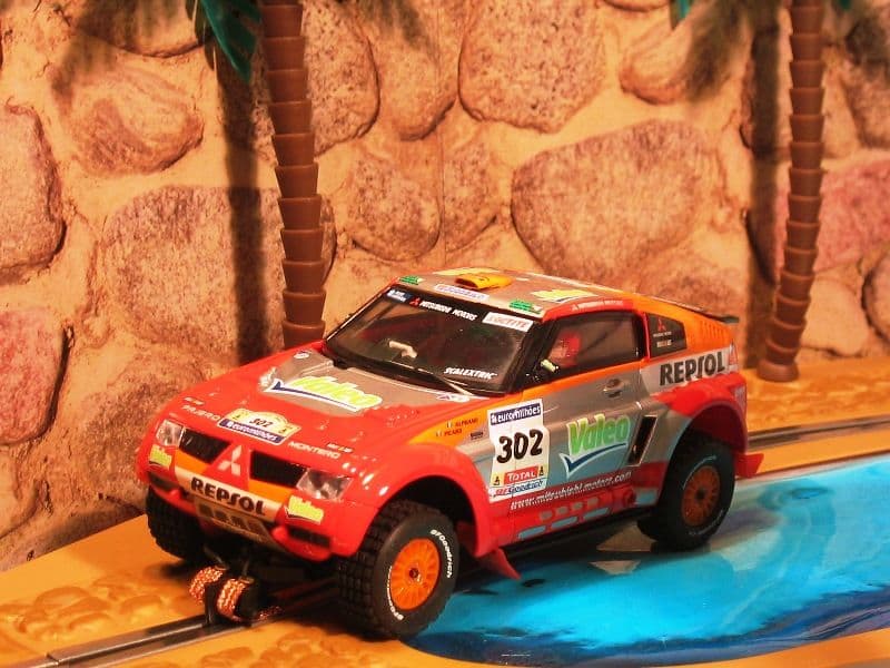 Mitsubishi Montero Alphand
