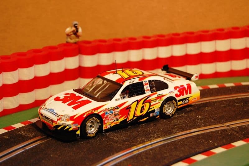 Ford Fusion COT #16 Biffle
