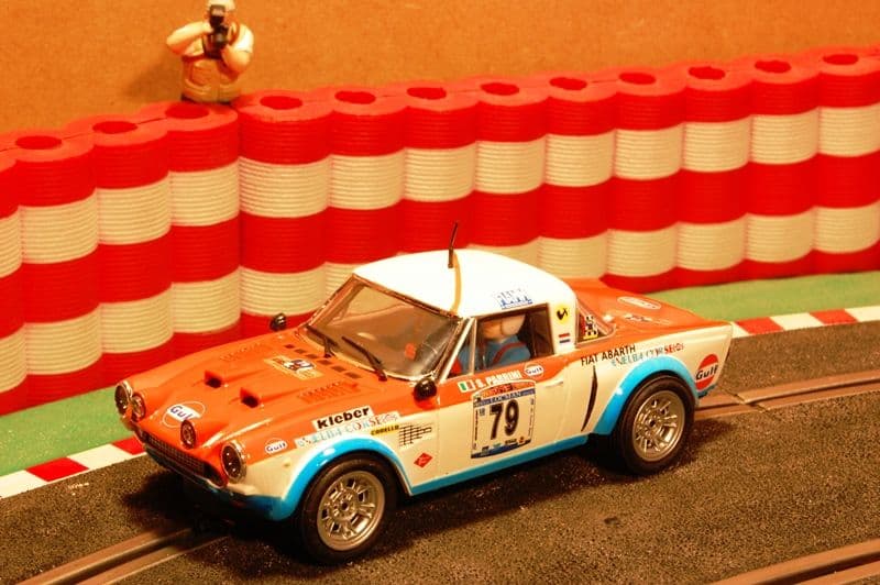 Fiat 124 Spyder Gulf