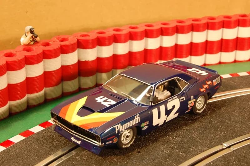 Plymouth AAR CUDA #42